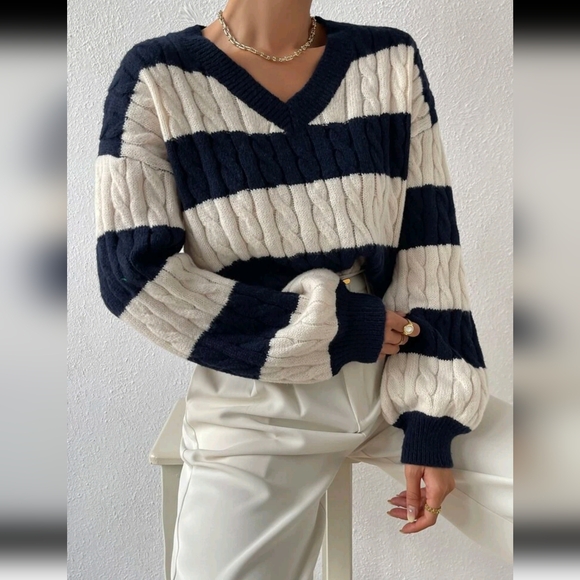 Two Tone Cable Knit Drop Shoulder Sweater - Picture 6 of 6